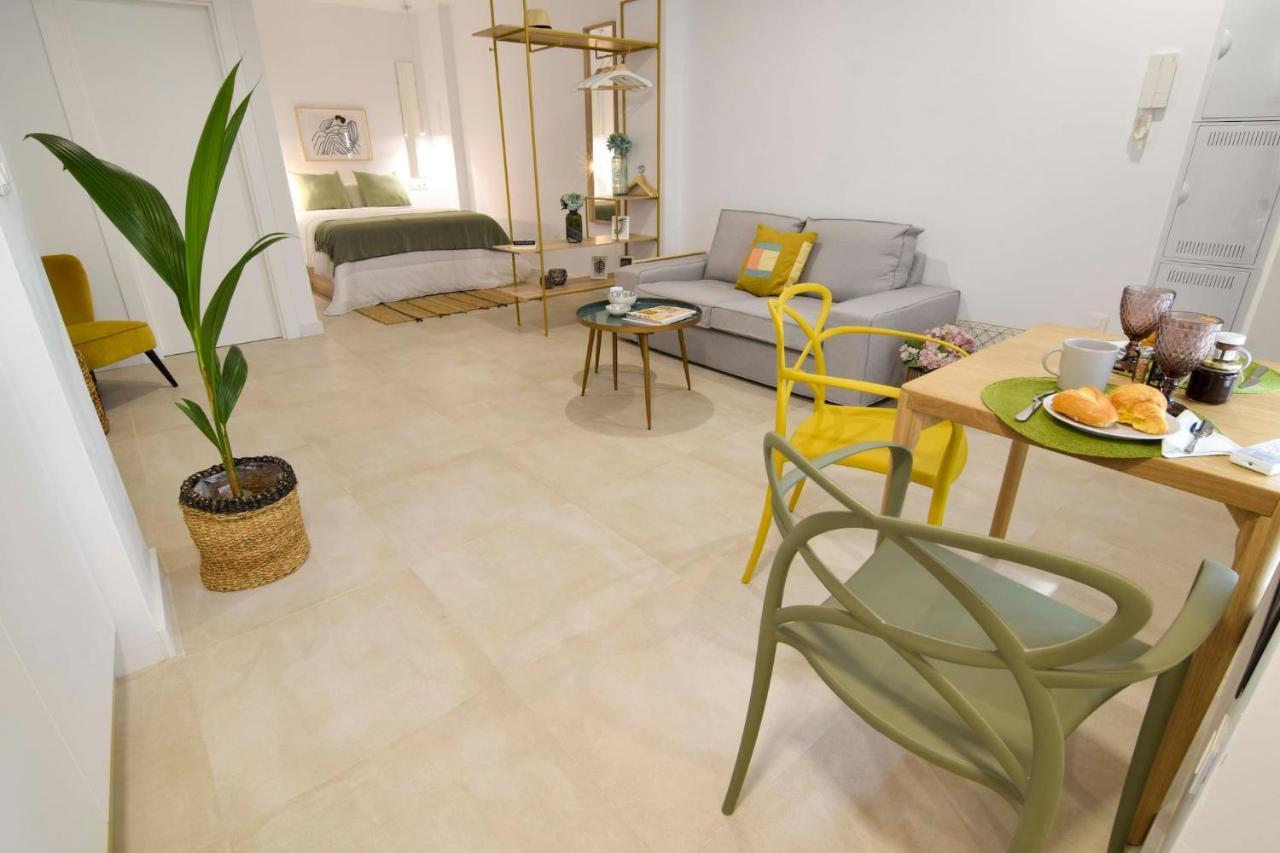 Estudios Ollerias By Sharingco Malaga Zewnętrze zdjęcie